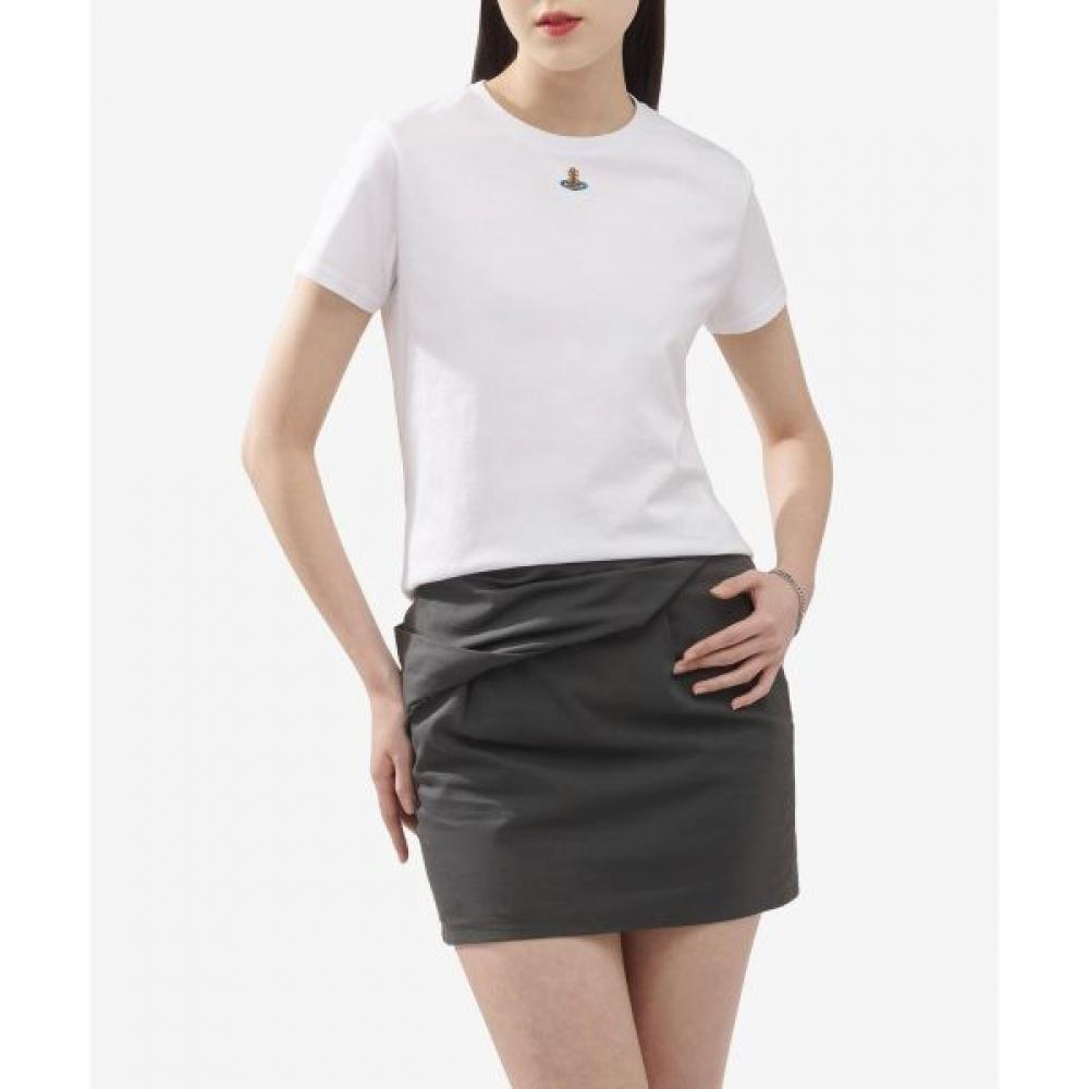 Vivienne WesTwood Vivienne WesTwood Vivienne WesTwood Orb Peru футболка с коротким рукавом белая 3g010017j001ma401 L
Vivienne WesTwood Vivienne WesTwood Vivienne WesTwood Orb Peru футболка с коротким рукавом белая 3g010017j001ma401 L