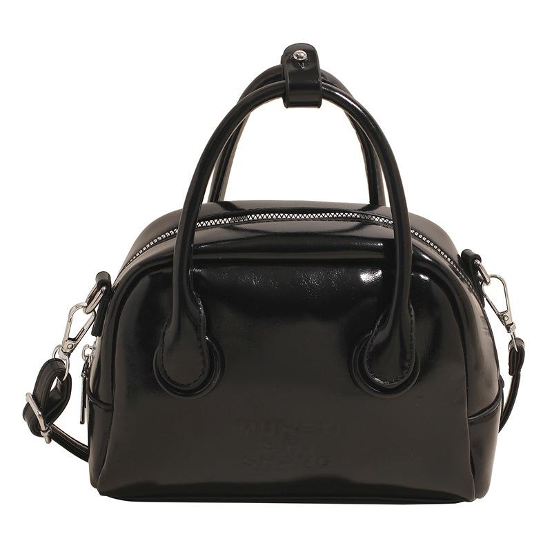 Весенняя мода 2025 года Сумка-подушка через плечо с ручкой-письмом для женщин - Универсальный аксессуар для通勤 высокого класса Without Pendant чёрный
Весенняя мода 2025 года Сумка-подушка через плечо с ручкой-письмом для женщин - Универсальный аксессуар для通勤 высокого класса Without Pendant чёрный