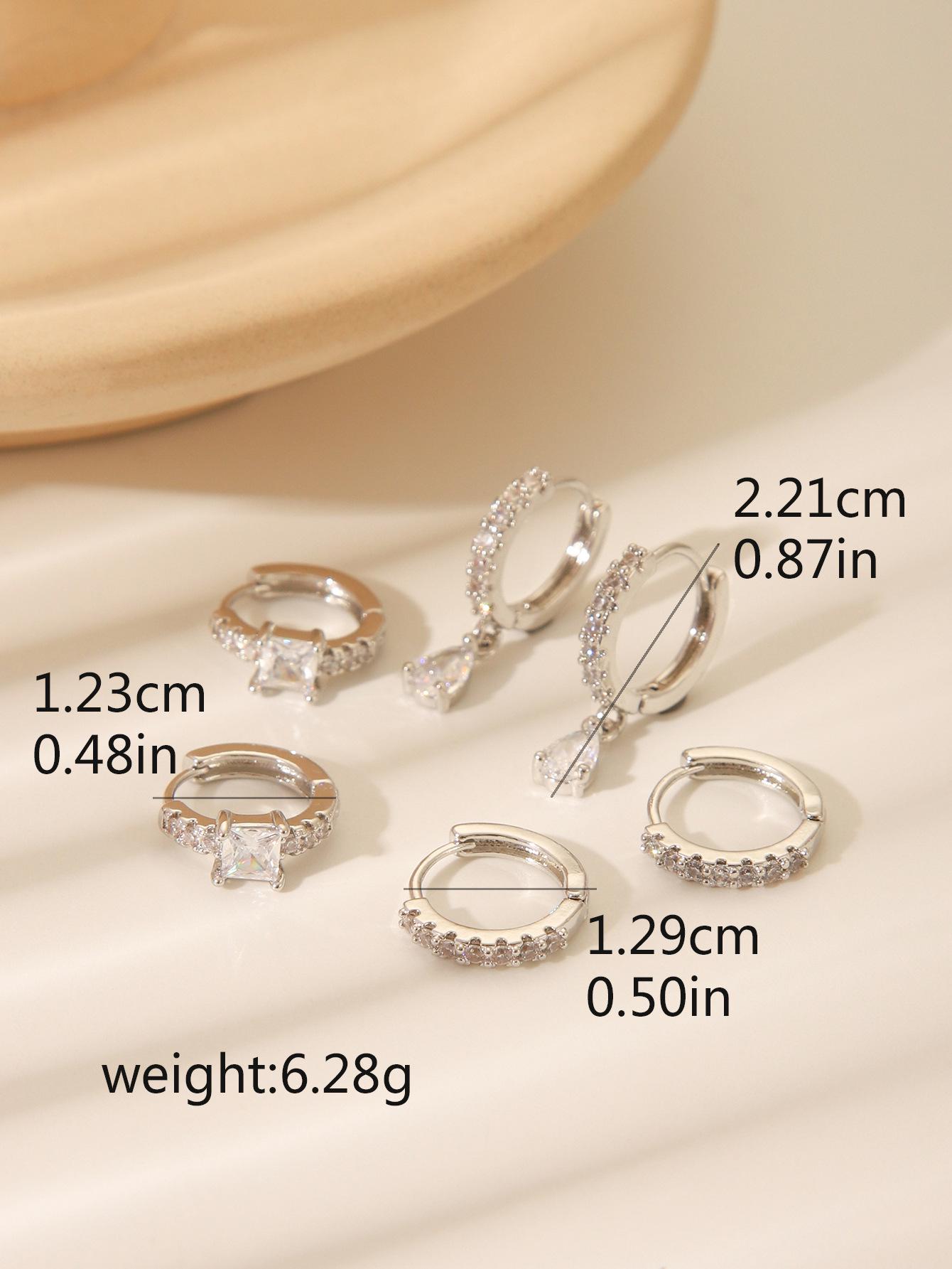 Luxury Zircon Ear Cuffs and Dangle Earrings - Hot-Selling in Europe and America. белый
Luxury Zircon Ear Cuffs and Dangle Earrings - Hot-Selling in Europe and America. белый