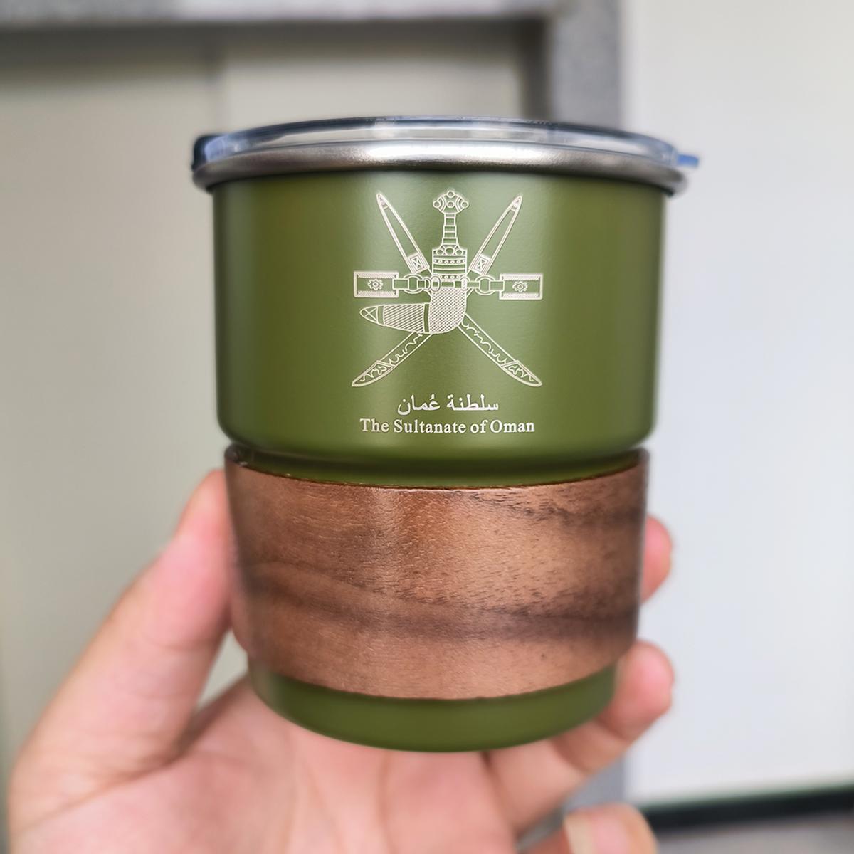 Чашка из нержавеющей стали с логотипом Султаната Оман и крышкой, 300 мл, кофейная чашка для кемпинга на открытом воздухе 300ml
Чашка из нержавеющей стали с логотипом Султаната Оман и крышкой, 300 мл, кофейная чашка для кемпинга на открытом воздухе 300ml