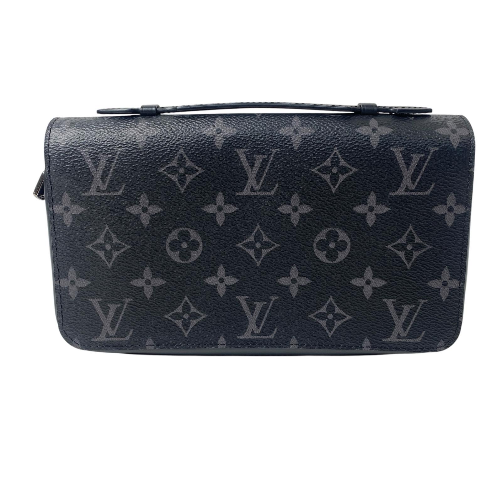 Used LOUIS VUITTONPurse black PVC mens
Used LOUIS VUITTONPurse black PVC mens