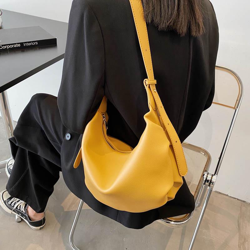 Premium sense large capacity bag women 2025 summer line shoulder bag casual versatile messenger dumpling bag
Premium sense large capacity bag women 2025 summer line shoulder bag casual versatile messenger dumpling bag