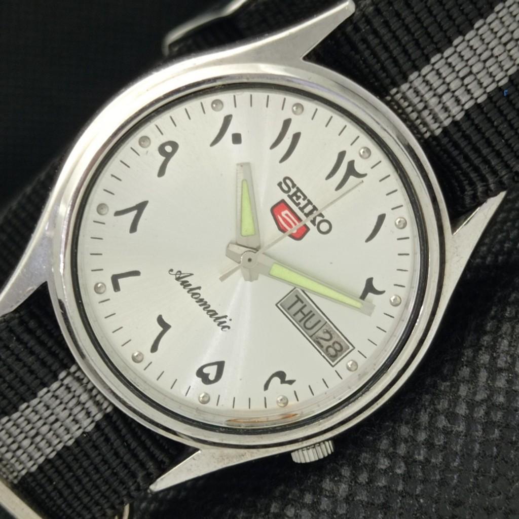 Б/У винтажные часы SEIKO 5 AUTOMATIC 7019A JAPAN MENS D/D ARABIC WATCH 603-a313775-9 SKU603-a313775
Б/У винтажные часы SEIKO 5 AUTOMATIC 7019A JAPAN MENS D/D ARABIC WATCH 603-a313775-9 SKU603-a313775