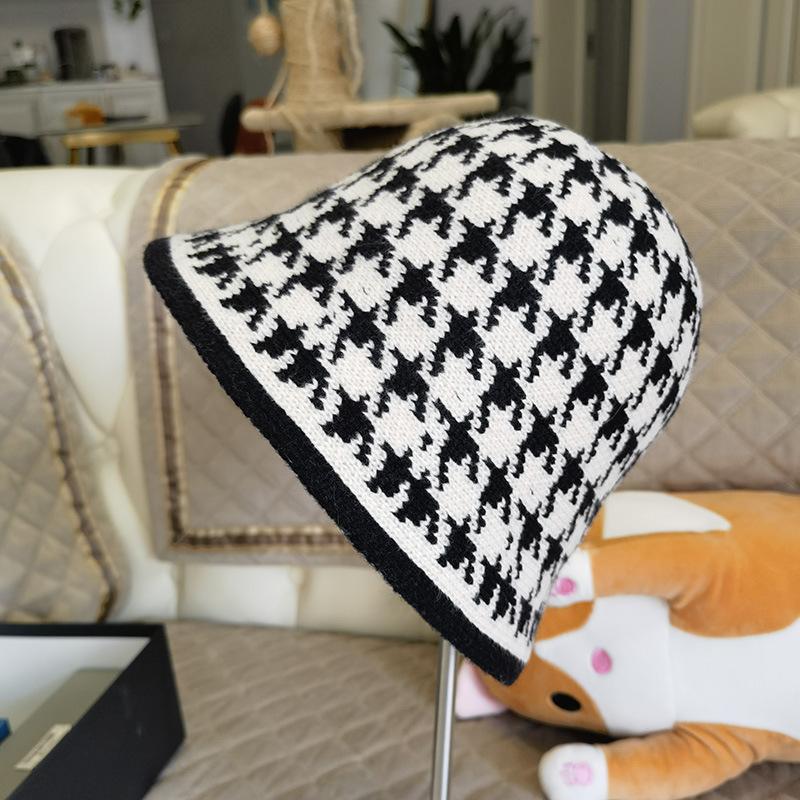 Autumn and winter bucket hat new hat thousand bird plaid versatile bucket hat One Size чорний
Autumn and winter bucket hat new hat thousand bird plaid versatile bucket hat One Size чорний