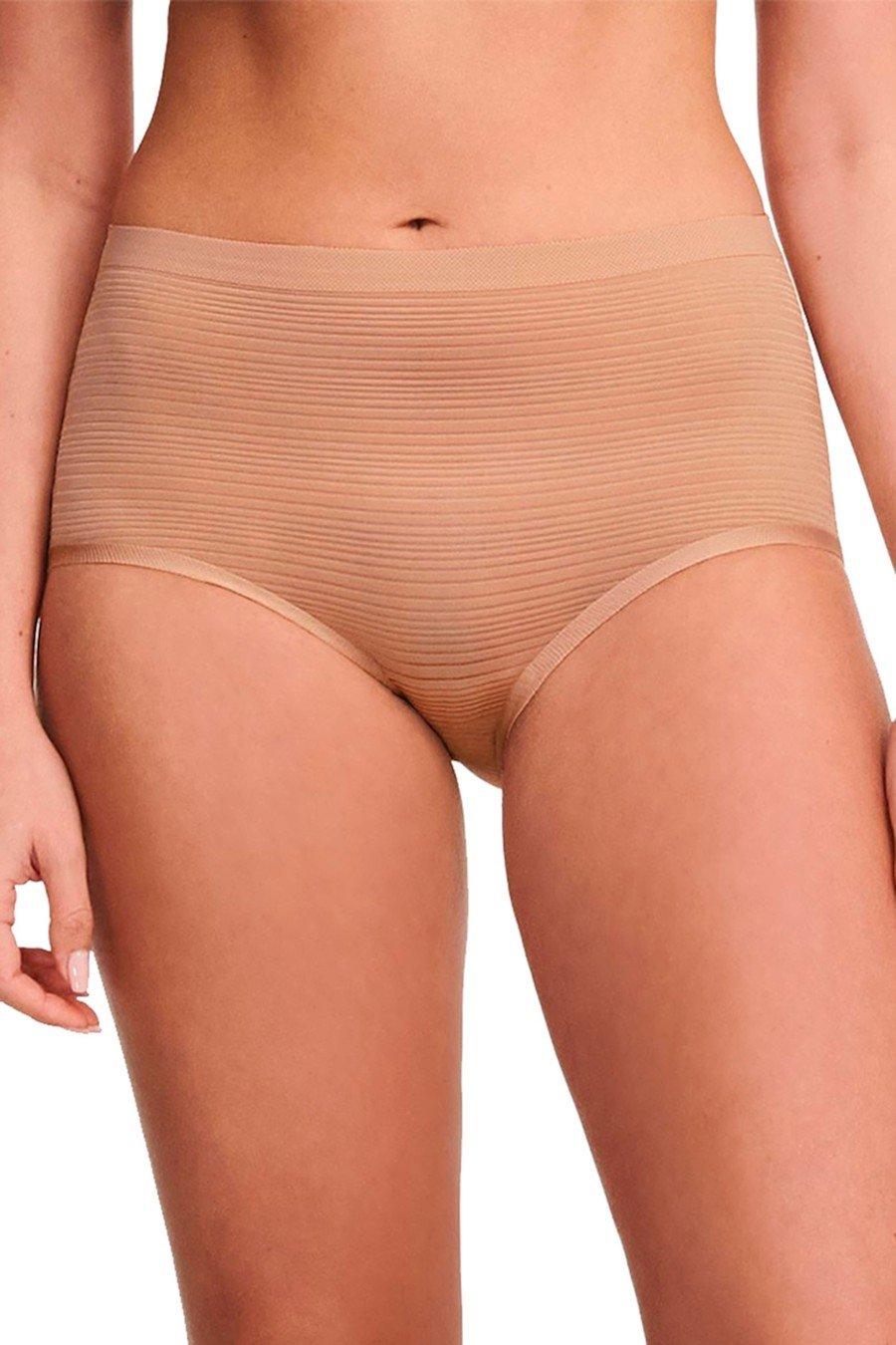 Panties slip Chantelle (96186) one size тілесний
Panties slip Chantelle (96186) one size тілесний