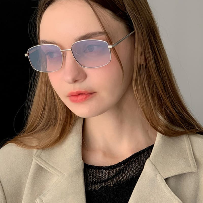 VASCARA LUCY (5colors) gold rim
VASCARA LUCY (5colors) gold rim