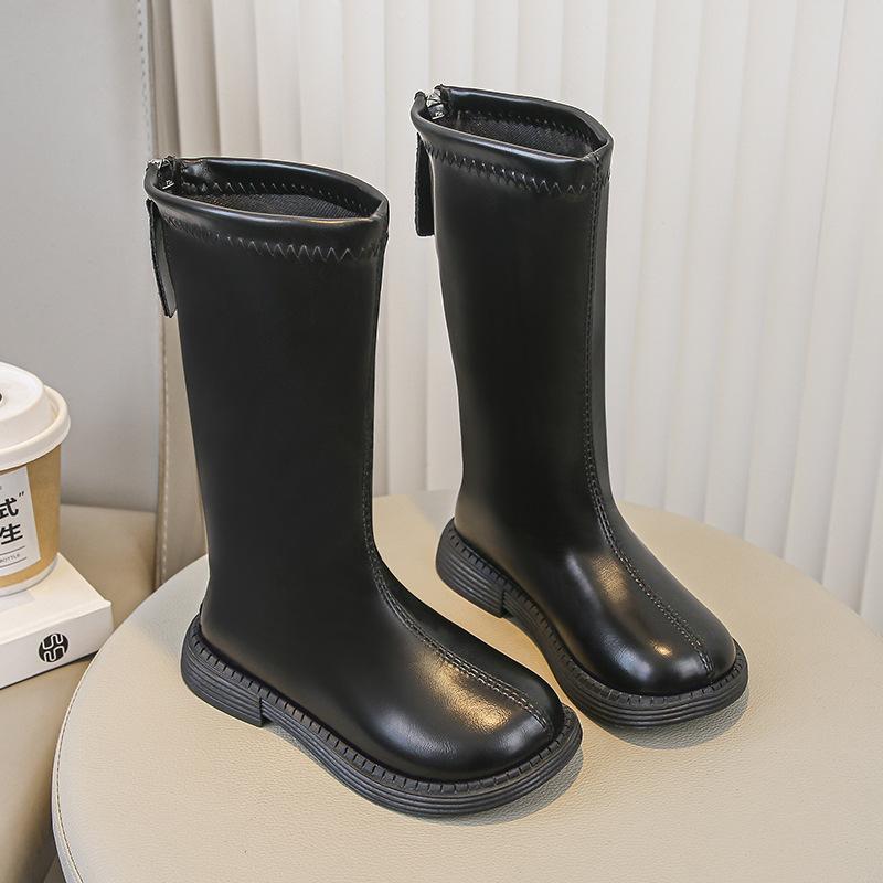 Girls Fall Winter High Boots Korean Soft Sole Anti Slip Princess Boots Fashionable Trendy Long Boots for Kids size 30 чорний
Girls Fall Winter High Boots Korean Soft Sole Anti Slip Princess Boots Fashionable Trendy Long Boots for Kids size 30 чорний