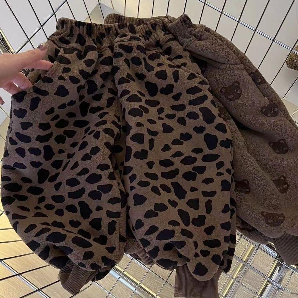 Детские спортивные штаны из бархата и плюша: Теплые осенне-зимние штаны для мальчиков и девочек 90cm
Детские спортивные штаны из бархата и плюша: Теплые осенне-зимние штаны для мальчиков и девочек 90cm