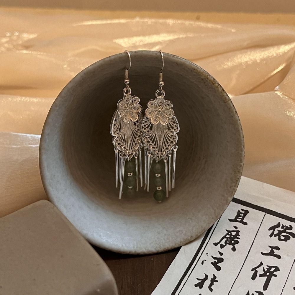 Креативные длинные серьги-кисточки ручной работы этнической группы Мяо серьги-гвоздики для женщин 1 Pair
Креативные длинные серьги-кисточки ручной работы этнической группы Мяо серьги-гвоздики для женщин 1 Pair