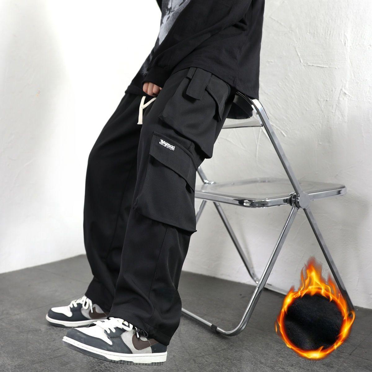 Осенне-зимние плюшевые и толстые прямые свободные мужские теплые брюки с несколькими карманами 5XL чёрный
Осенне-зимние плюшевые и толстые прямые свободные мужские теплые брюки с несколькими карманами 5XL чёрный