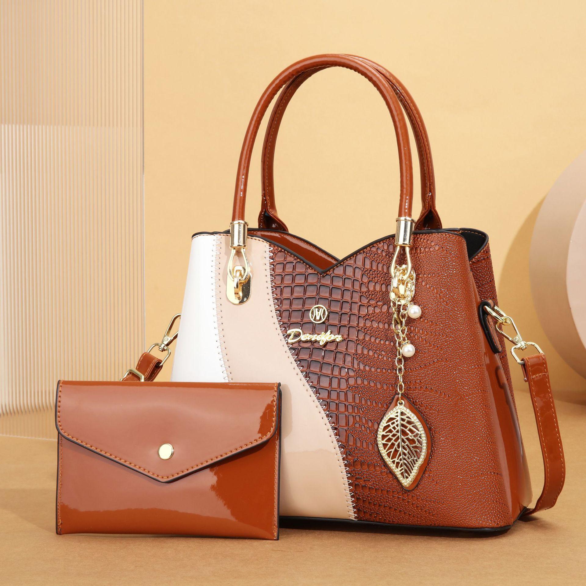 Premium sense niche shoulder bag messenger bag women s 2025 new large-capacity tote bag hand-delivered to mother помаранчевий
Premium sense niche shoulder bag messenger bag women s 2025 new large-capacity tote bag hand-delivered to mother помаранчевий