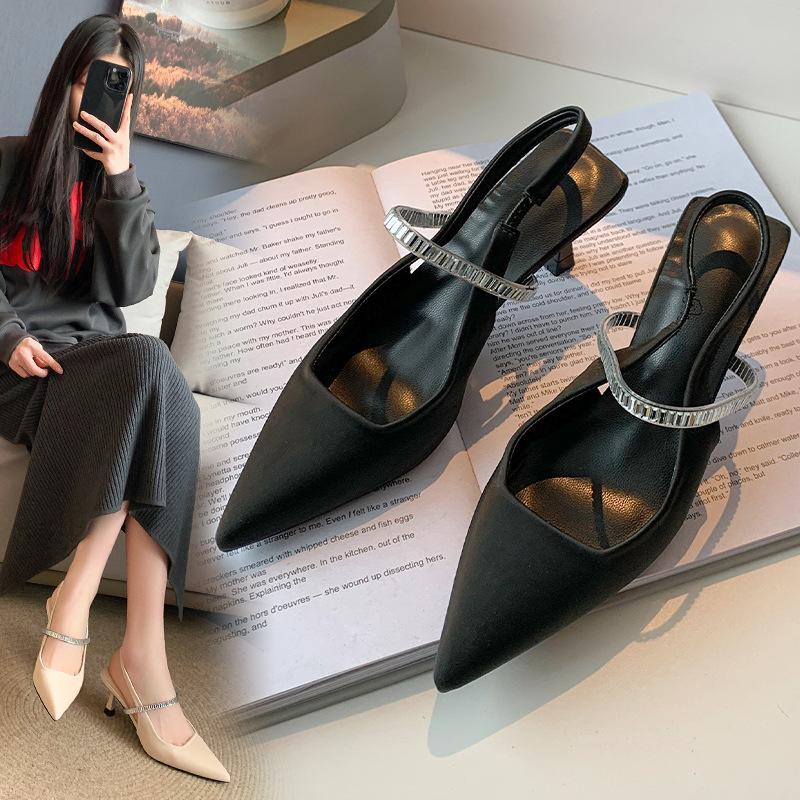 High heels women s 2025 new thin heel pointed head bag head one word rhinestone niche French temperament single shoes sandals black 35 чёрный
High heels women s 2025 new thin heel pointed head bag head one word rhinestone niche French temperament single shoes sandals black 35 чёрный