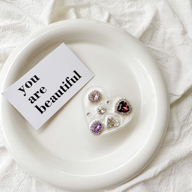 Color Rhinestones, Gemstones, Mobile Phone Case, Airbag Bracket, Small Wind, Fresh Love, Back Sticker, Retractable And Portable.
Color Rhinestones, Gemstones, Mobile Phone Case, Airbag Bracket, Small Wind, Fresh Love, Back Sticker, Retractable And Portable.