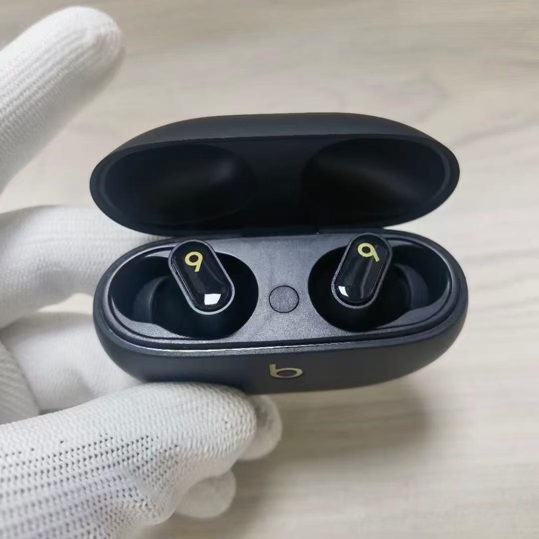 Міжнародні TWS Studio Buds: Бездротові Bluetooth 5.0 спортивні навушники-вкладиші. чорний
Міжнародні TWS Studio Buds: Бездротові Bluetooth 5.0 спортивні навушники-вкладиші. чорний