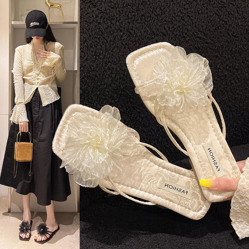 Flat-bottomed flower one-word slippers women s shoes summer wear new summer fashion sandals sandals 40 хакі
Flat-bottomed flower one-word slippers women s shoes summer wear new summer fashion sandals sandals 40 хакі