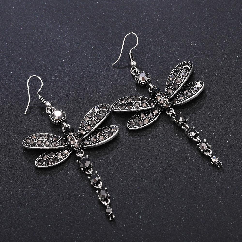 Посеребренные серьги-крючки великолепных цветов со стразами и кристаллами стрекозы чёрный
Посеребренные серьги-крючки великолепных цветов со стразами и кристаллами стрекозы чёрный