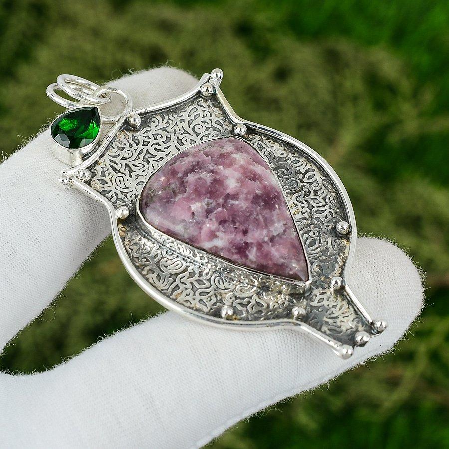 Friendship Day Sale Pink Tourmaline Gemstone Chrome Diopside Pendant 925 Silver
Friendship Day Sale Pink Tourmaline Gemstone Chrome Diopside Pendant 925 Silver