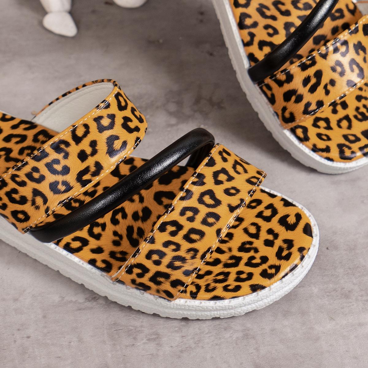 Весна и лето 2024 года, новые сандалии на плоской подошве, большие размеры, круглые носки, леопардовый принт, женские классные тапочки 43
Весна и лето 2024 года, новые сандалии на плоской подошве, большие размеры, круглые носки, леопардовый принт, женские классные тапочки 43