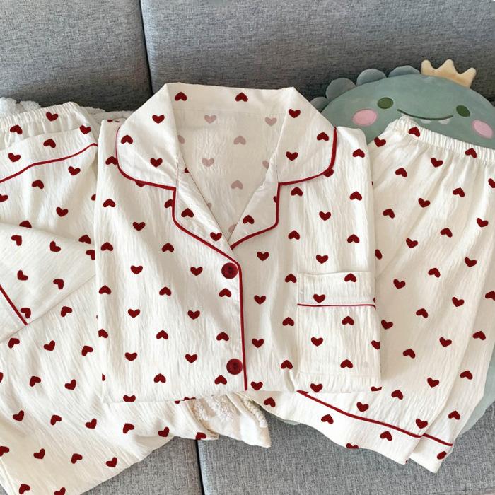 New spring and summer pajamas women s imitation cotton wrinkled cloth set love short sleeves shorts trousers three-piece loungewear M
New spring and summer pajamas women s imitation cotton wrinkled cloth set love short sleeves shorts trousers three-piece loungewear M