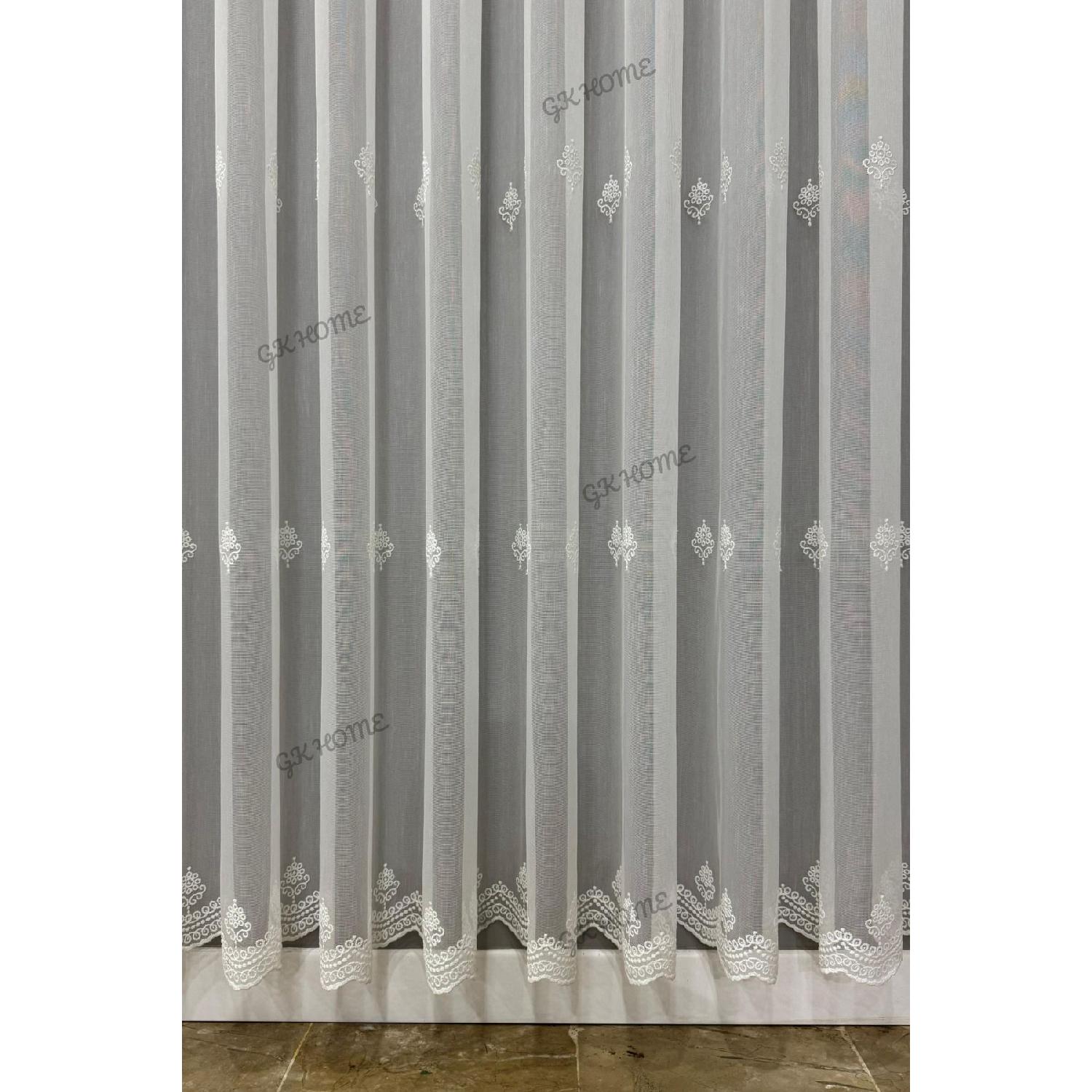 Luxury Sprinkled Flower Patterned Motif Living Room Tulle Curtain 1/3 Thick Pleated 200 x 220 білий
Luxury Sprinkled Flower Patterned Motif Living Room Tulle Curtain 1/3 Thick Pleated 200 x 220 білий