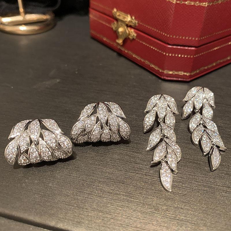 Zircon willow leaf fringed earrings fashion temperament high-end stud earrings niche exquisite versatile earrings women
Zircon willow leaf fringed earrings fashion temperament high-end stud earrings niche exquisite versatile earrings women