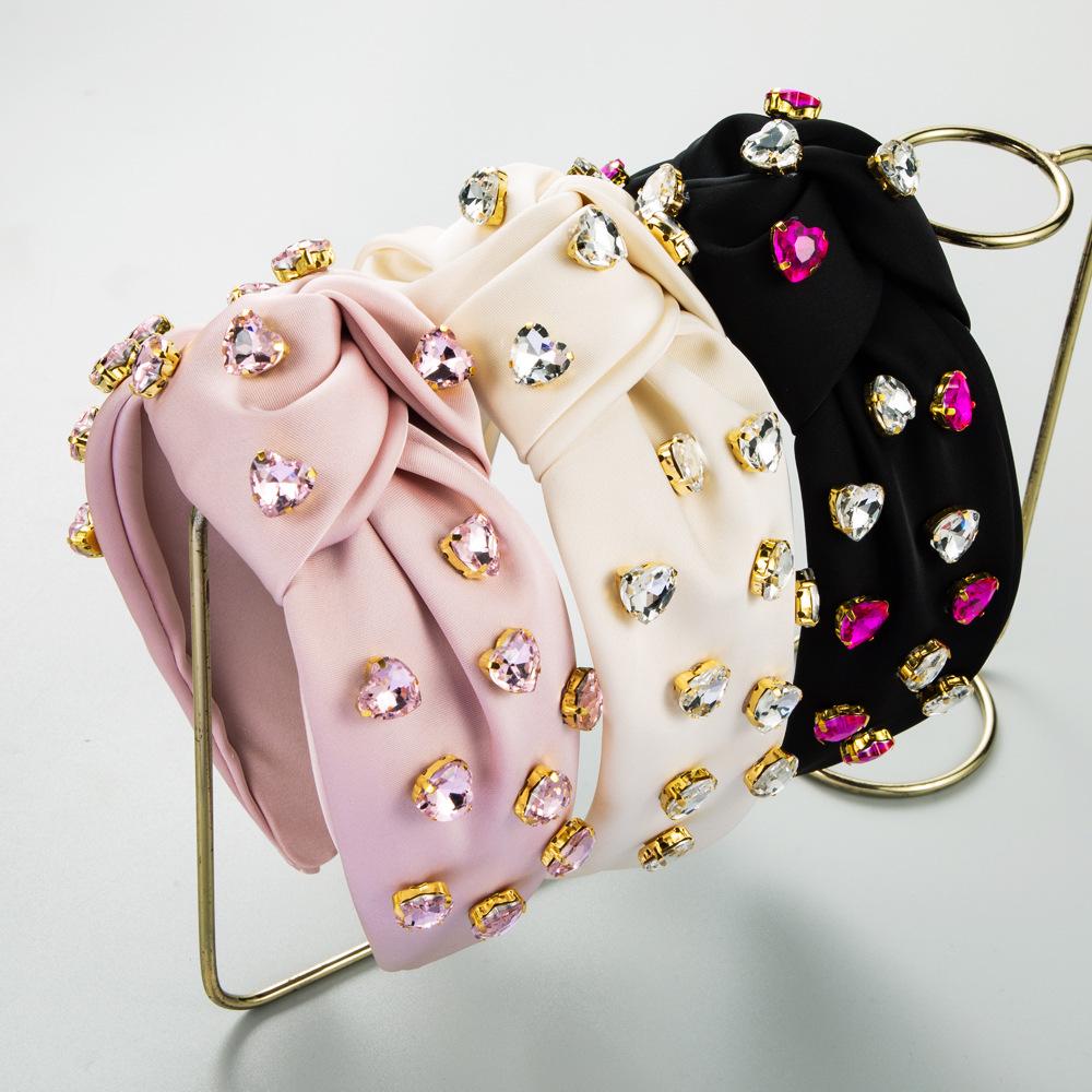 Women s Baroque Heart Rhinestone Fabric Headband - Elegant European & American Style розовый
Women s Baroque Heart Rhinestone Fabric Headband - Elegant European & American Style розовый