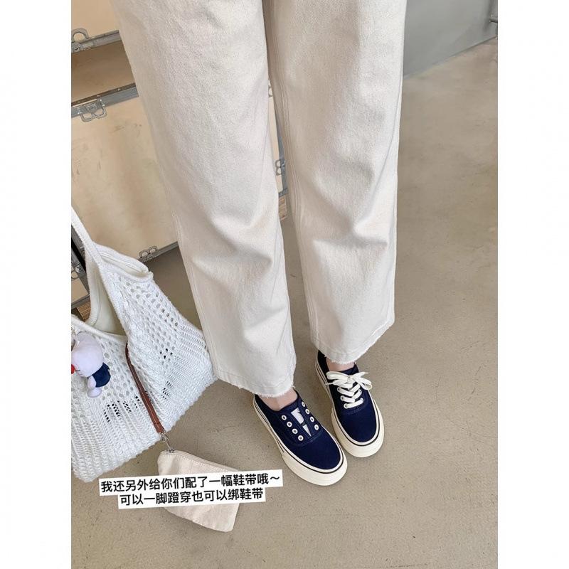 Inner height increase of 7CM~ one-pedal platform casual canvas shoes women s versatile shoelace-free round head sports board shoes children 34
Inner height increase of 7CM~ one-pedal platform casual canvas shoes women s versatile shoelace-free round head sports board shoes children 34