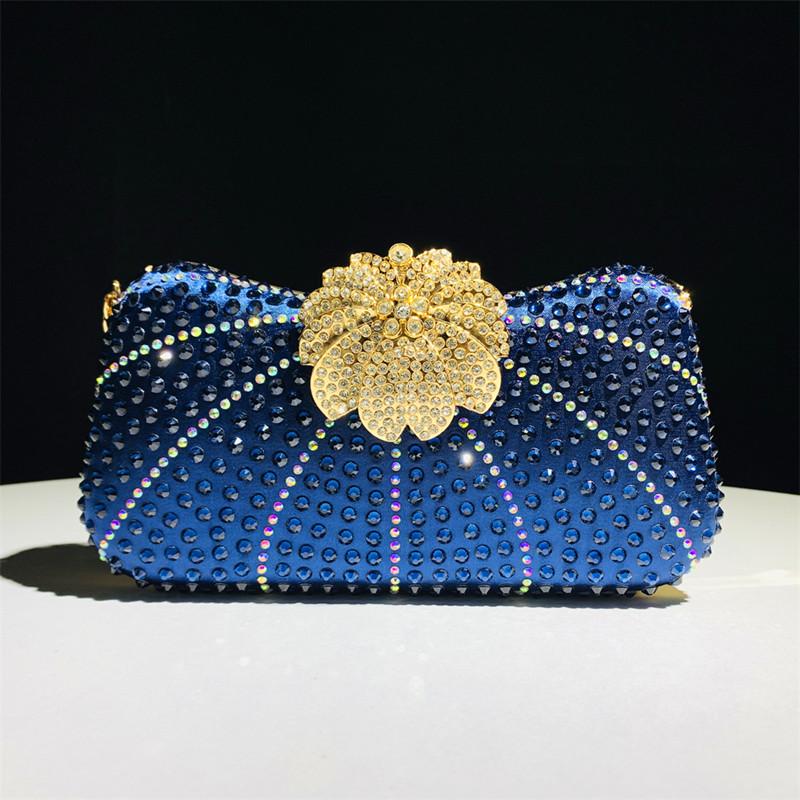 3D Flower Evening Dinner Clutch Bag Women s Party Ball Wedding Diamond Elegant Handbag Lady Banquet Dress Shoulder Crossbody Bag синий
3D Flower Evening Dinner Clutch Bag Women s Party Ball Wedding Diamond Elegant Handbag Lady Banquet Dress Shoulder Crossbody Bag синий