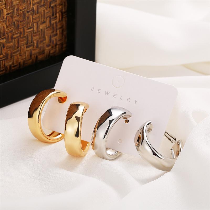 Simple Stainless Steel Golden Color Hoop Earrings For Women Vintage Circle Round Minimalist Earrings Party C-shape Zircon Gifts
Simple Stainless Steel Golden Color Hoop Earrings For Women Vintage Circle Round Minimalist Earrings Party C-shape Zircon Gifts