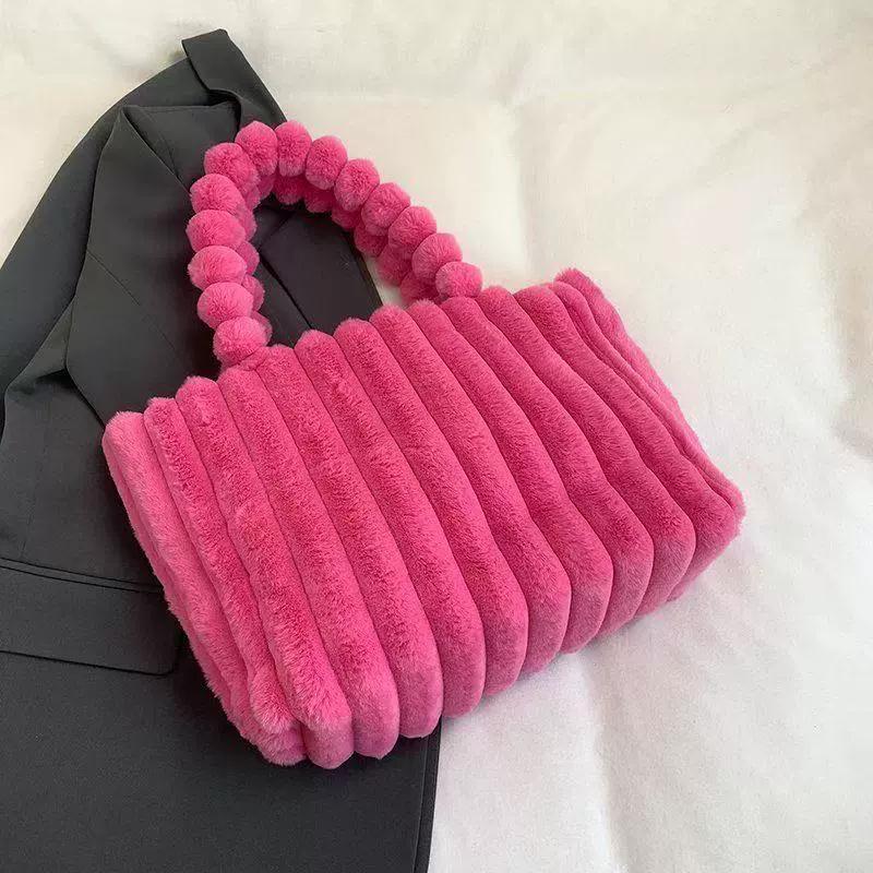 Women s Large Capacity Plush Tote Bag, Fluffy Shoulder Handbag, Stylish Spacious Crossbody Tote, Soft Fuzzy Multi-purpose Puffy Bag рожевий червоний колір
Women s Large Capacity Plush Tote Bag, Fluffy Shoulder Handbag, Stylish Spacious Crossbody Tote, Soft Fuzzy Multi-purpose Puffy Bag рожевий червоний колір