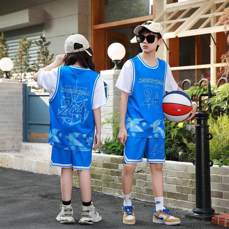 Children s Basketball Jersey Set Summer Men s and Women s Children s Fake Two Jerseys Short-sleeved Training Performance Jerseys 30 синій
Children s Basketball Jersey Set Summer Men s and Women s Children s Fake Two Jerseys Short-sleeved Training Performance Jerseys 30 синій