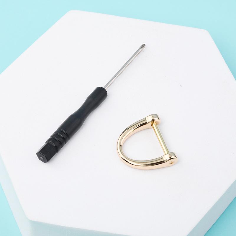Universal Zinc Alloy Horseshoe Car Keychain, 17m Metal D-ring Bag Pendant 10cm Horseshoe Buckle with Screwdriver
Universal Zinc Alloy Horseshoe Car Keychain, 17m Metal D-ring Bag Pendant 10cm Horseshoe Buckle with Screwdriver