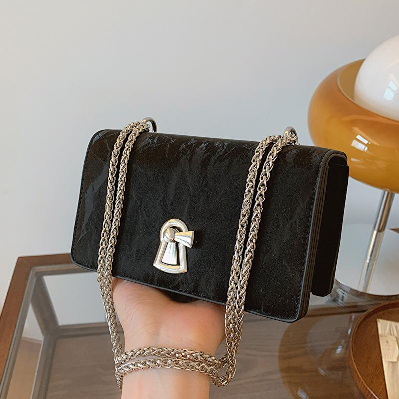 Summer niche single shoulder small bag women s 2024 new versatile ins small square bag fashionable mini chain messenger bag Small чёрный
Summer niche single shoulder small bag women s 2024 new versatile ins small square bag fashionable mini chain messenger bag Small чёрный