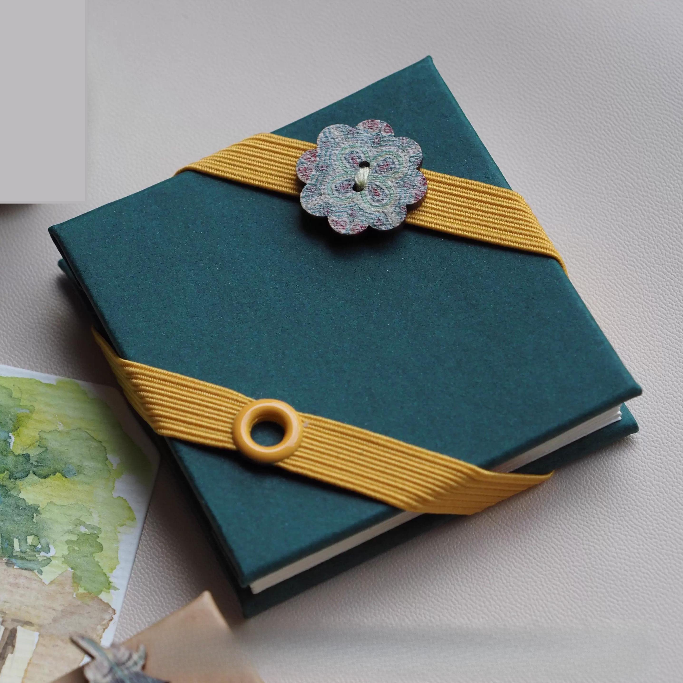 6.5Cm Mini Handmade Organ Book Watercolor Book Portable Sketch Travel Collection Art Paper Student Painting Watercolor Paper (green,6.5x6.5CM) зелёный
6.5Cm Mini Handmade Organ Book Watercolor Book Portable Sketch Travel Collection Art Paper Student Painting Watercolor Paper (green,6.5x6.5CM) зелёный