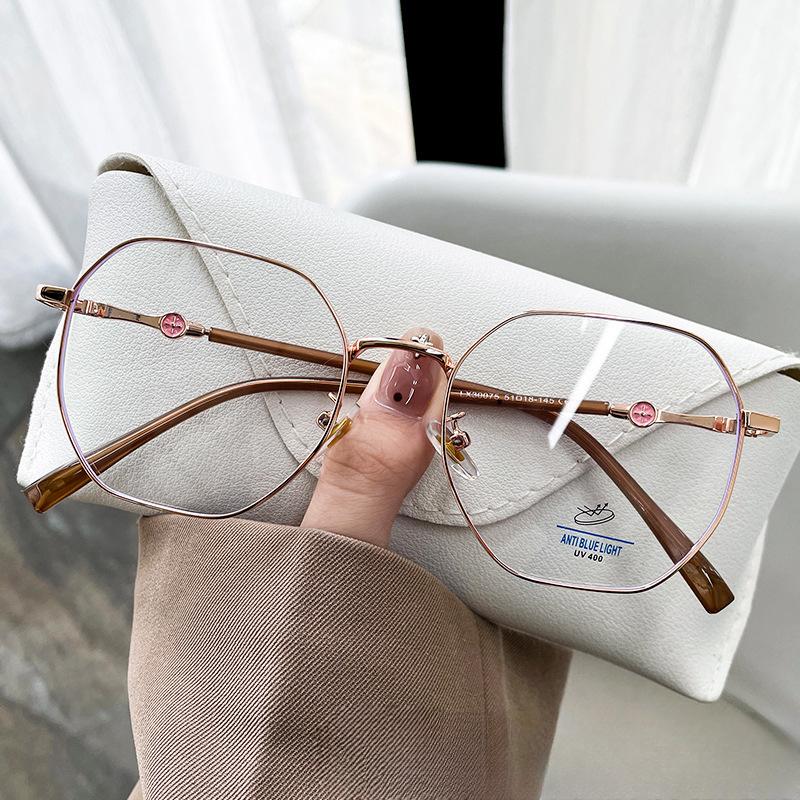 TR90, многоугольная большая оправа, простые и универсальные очки с защитой от синего света, Xiaohongshu, женские очки для близорукости, интернет-знаменитости
TR90, многоугольная большая оправа, простые и универсальные очки с защитой от синего света, Xiaohongshu, женские очки для близорукости, интернет-знаменитости
