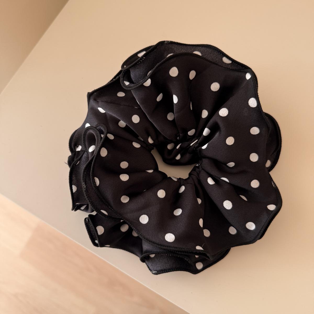 Satin Wood Ear Lace Scrunchie with Wave Dot Design
Satin Wood Ear Lace Scrunchie with Wave Dot Design