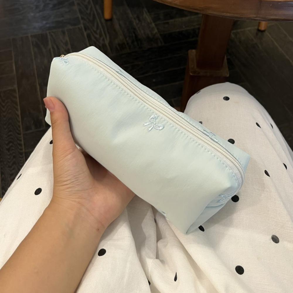 Пенал большой вместимости портативный многофункциональный сумка для хранения новый пенал обратно в школу
Пенал большой вместимости портативный многофункциональный сумка для хранения новый пенал обратно в школу