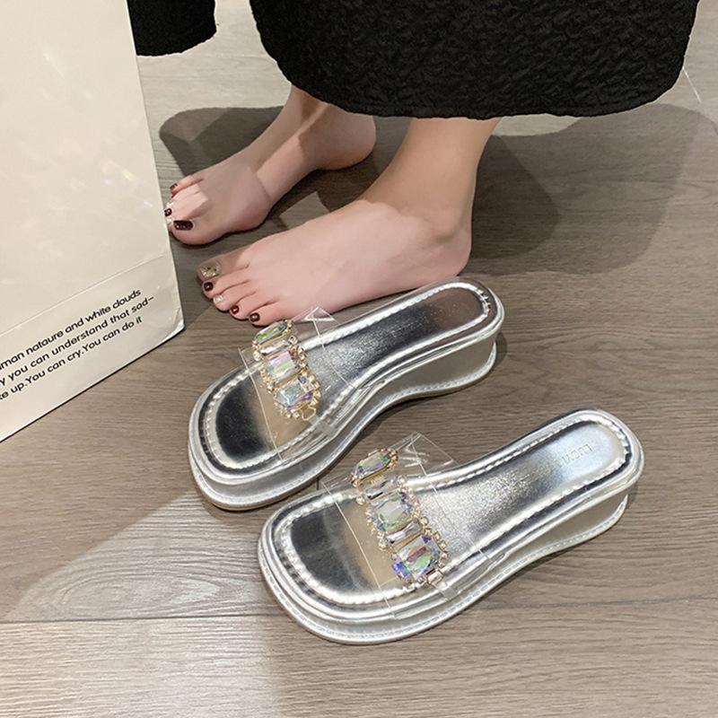sponge cake thick-soled wedge slippers, women s summer wear transparent rhinestones with sandals, high-heeled sandals 40 срібний
sponge cake thick-soled wedge slippers, women s summer wear transparent rhinestones with sandals, high-heeled sandals 40 срібний