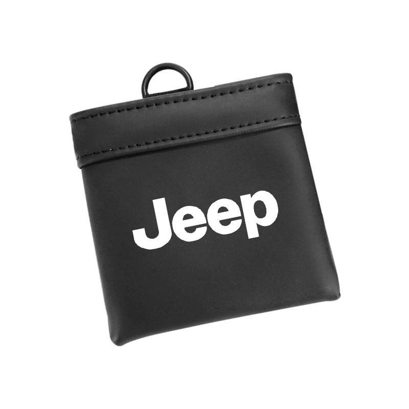 Car Air Outlet Storage Bag Organizer Box Hanging Holder For Jeep Renegade Wagoneer Avenger Recon Wrangler JK Gladiator Compass чорний
Car Air Outlet Storage Bag Organizer Box Hanging Holder For Jeep Renegade Wagoneer Avenger Recon Wrangler JK Gladiator Compass чорний