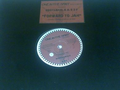 12inch Record ROOTSAMALA & BASQUE DUB FOUNDATION - Forward To Jah OITS004 One In The Spir 2011 UK Reggae, Ska & Dub Used
12inch Record ROOTSAMALA & BASQUE DUB FOUNDATION - Forward To Jah OITS004 One In The Spir 2011 UK Reggae, Ska & Dub Used