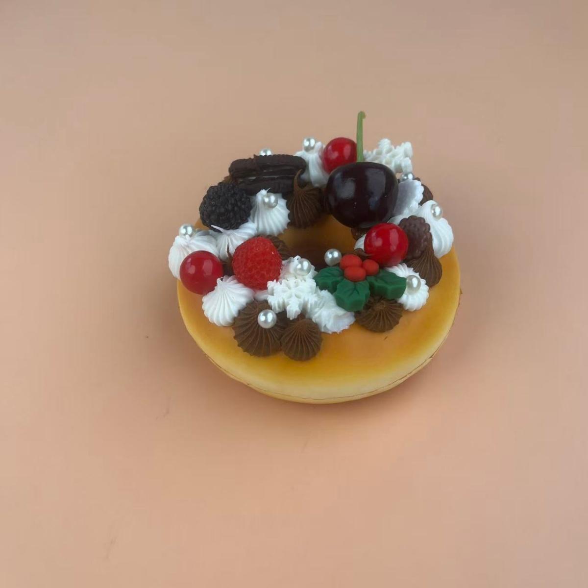 Simulated donuts, circular fake cream, fruit food, bread color, fruit accessories, desserts, DIY decorations, gifts, toys
Simulated donuts, circular fake cream, fruit food, bread color, fruit accessories, desserts, DIY decorations, gifts, toys