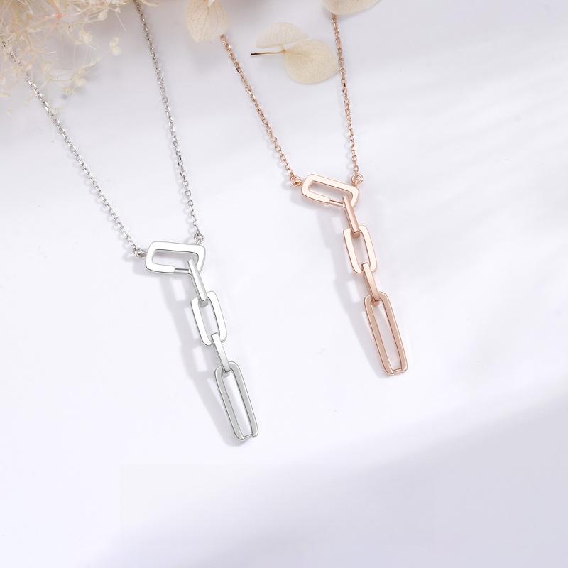 Interlocking necklace Women s simple geometric square chain fringed niche design item decoration
Interlocking necklace Women s simple geometric square chain fringed niche design item decoration