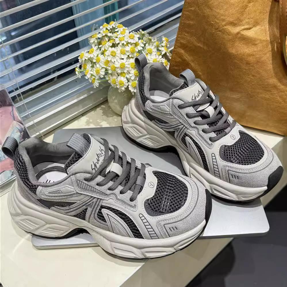 Leather platform dad shoes children s 2025 spring new versatile height-increasing women s shoes lightweight casual sports running shoes 40
Leather platform dad shoes children s 2025 spring new versatile height-increasing women s shoes lightweight casual sports running shoes 40
