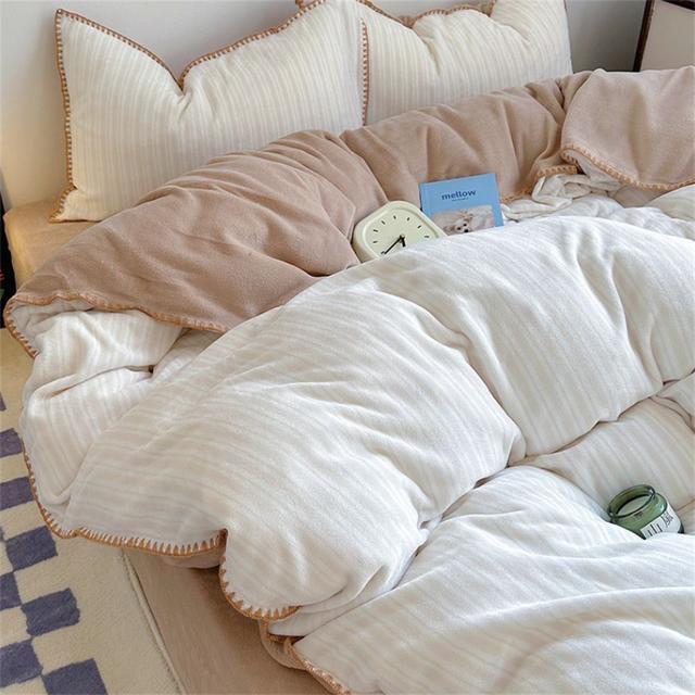 Winter Ins Style Milk Velvet Four-Piece Bedding Set Thickened Flannel Quilt Cover Bed Sheet Three-Piece Set Coral Velvet Twin150x200 4pcs
Winter Ins Style Milk Velvet Four-Piece Bedding Set Thickened Flannel Quilt Cover Bed Sheet Three-Piece Set Coral Velvet Twin150x200 4pcs