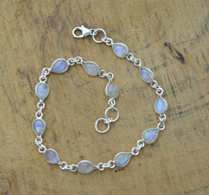 Solid 925 Sterling Silver Moonstone gemstone Handmade Bracelet Women Birthstone Gift Bracelet 7 inch
Solid 925 Sterling Silver Moonstone gemstone Handmade Bracelet Women Birthstone Gift Bracelet 7 inch