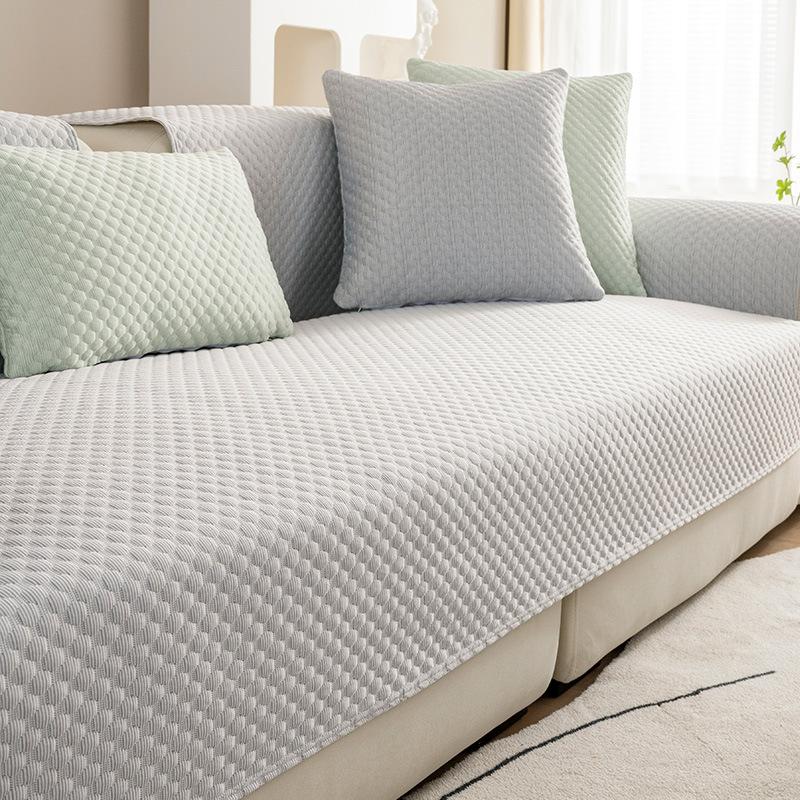 Летний ледяной шелк, крутой горох, черный технологический чехол для дивана, простые современные нескользящие подушки для сидений, чехол для подушки, тканевый коврик 70*70
Летний ледяной шелк, крутой горох, черный технологический чехол для дивана, простые современные нескользящие подушки для сидений, чехол для подушки, тканевый коврик 70*70