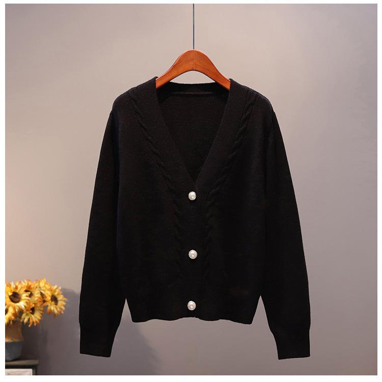 Women s Knitted Cardigan Jacket Spring and Autumn Loose and Slimming Outerwear Short Solid Color Sweater 3XL чорний
Women s Knitted Cardigan Jacket Spring and Autumn Loose and Slimming Outerwear Short Solid Color Sweater 3XL чорний