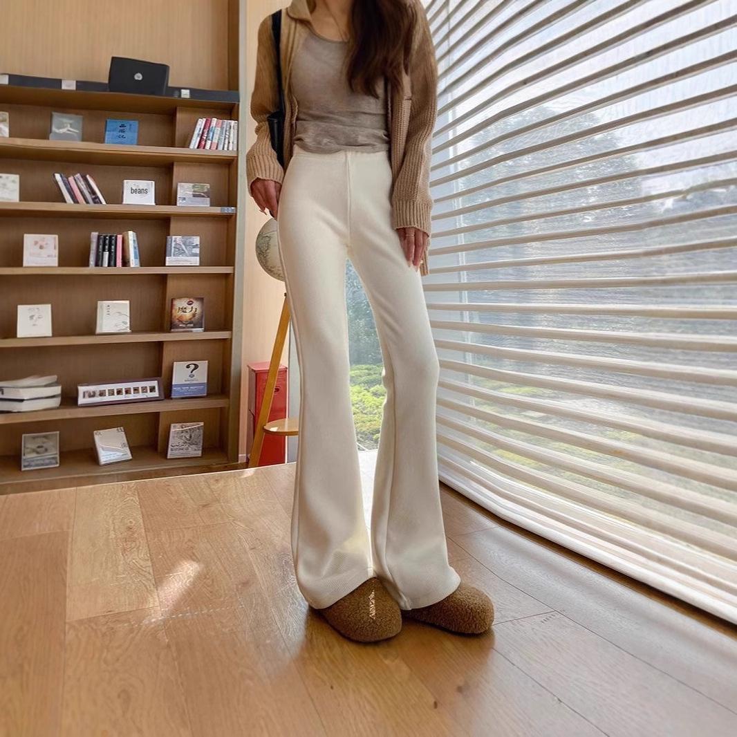 Women s Fleece-Lined Flared Pants - High-Waisted, Slim-Fit, Knit Casual for Autumn & Winter 2024 L
Women s Fleece-Lined Flared Pants - High-Waisted, Slim-Fit, Knit Casual for Autumn & Winter 2024 L