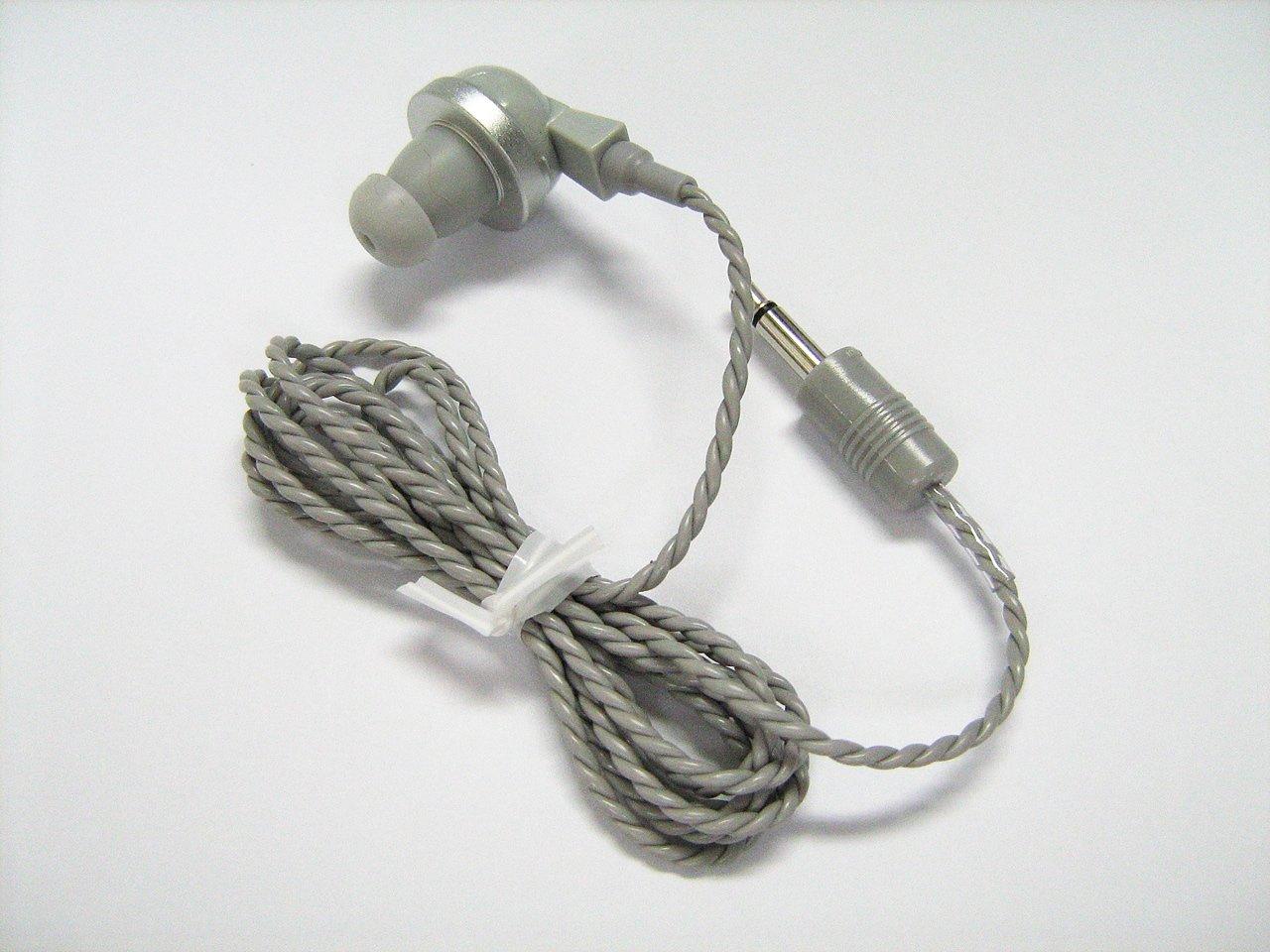 Diamond Antenna Daiichi Denpa Kogyo Diamond Handheld Earphones, Soft Type (for Icom, Yaesu, and Marantz) HE37
Diamond Antenna Daiichi Denpa Kogyo Diamond Handheld Earphones, Soft Type (for Icom, Yaesu, and Marantz) HE37