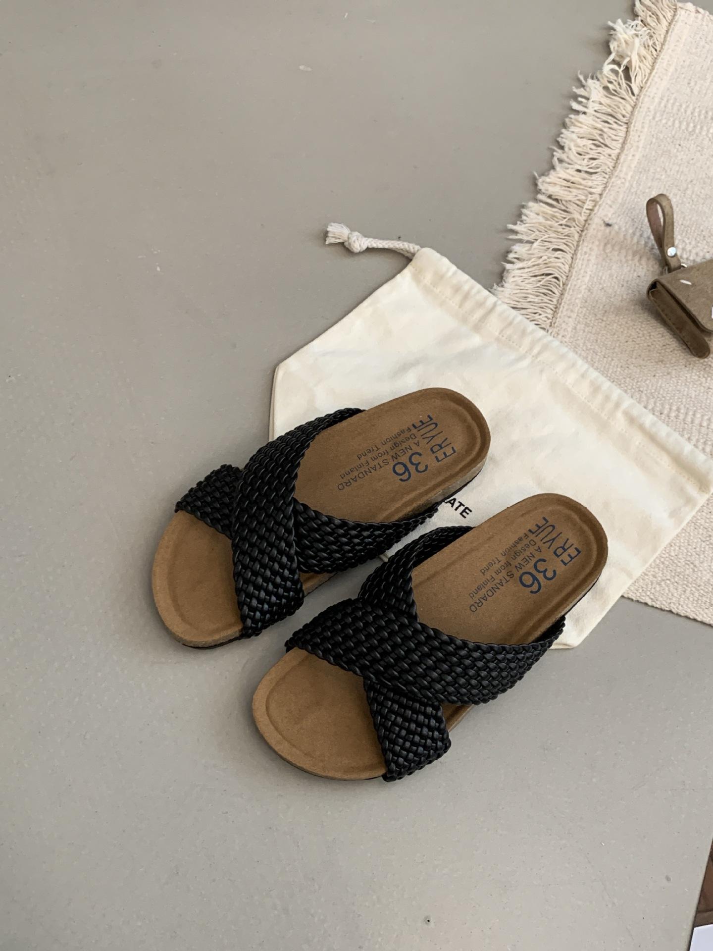 Niche Pure Hand-Woven Mesh Cross-Drag Summer Soft Waxy Foot Thick-Soled Slippers 39
Niche Pure Hand-Woven Mesh Cross-Drag Summer Soft Waxy Foot Thick-Soled Slippers 39